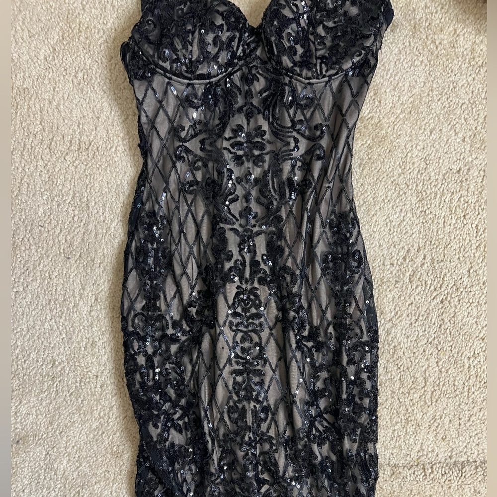 Cute strapless dress